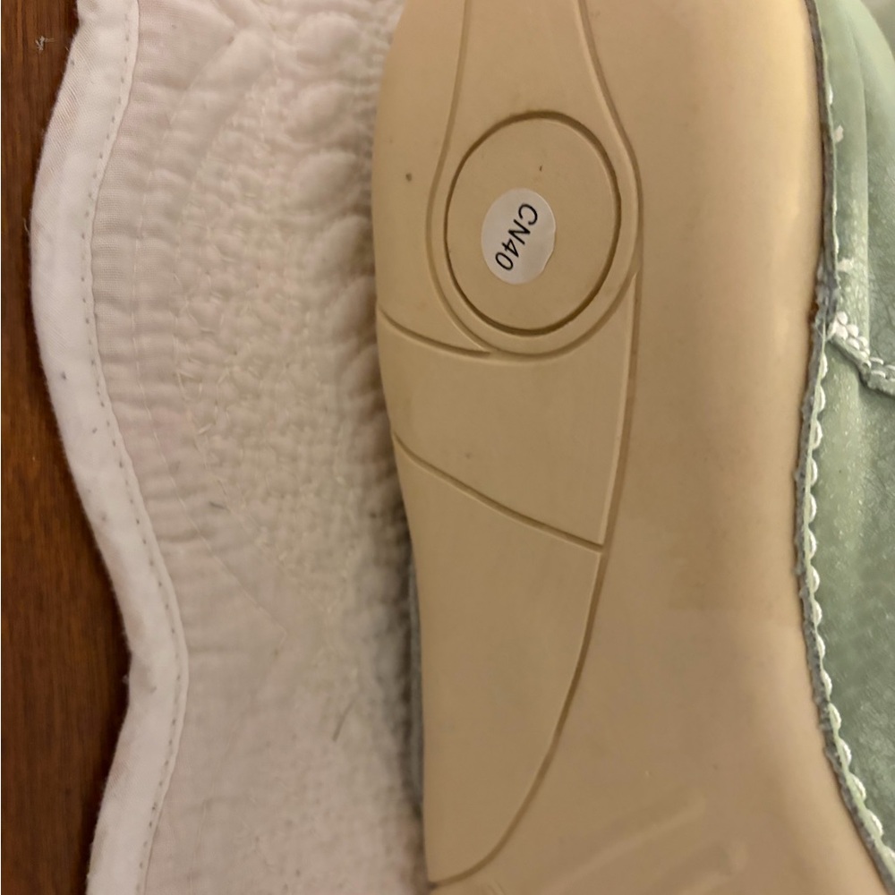 Ldeck Green Shoes - Picture 3 of 3